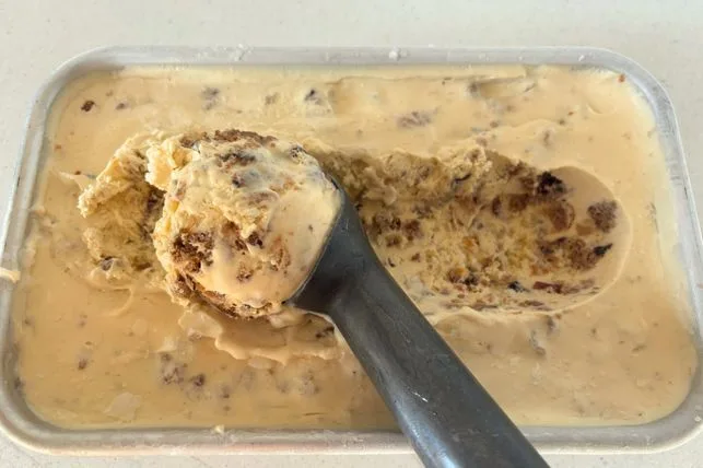 Hot Cross Bun Ice Cream: Easy 4-ingredient dessert with chunks of hot cross buns and creamy vanilla ice cream